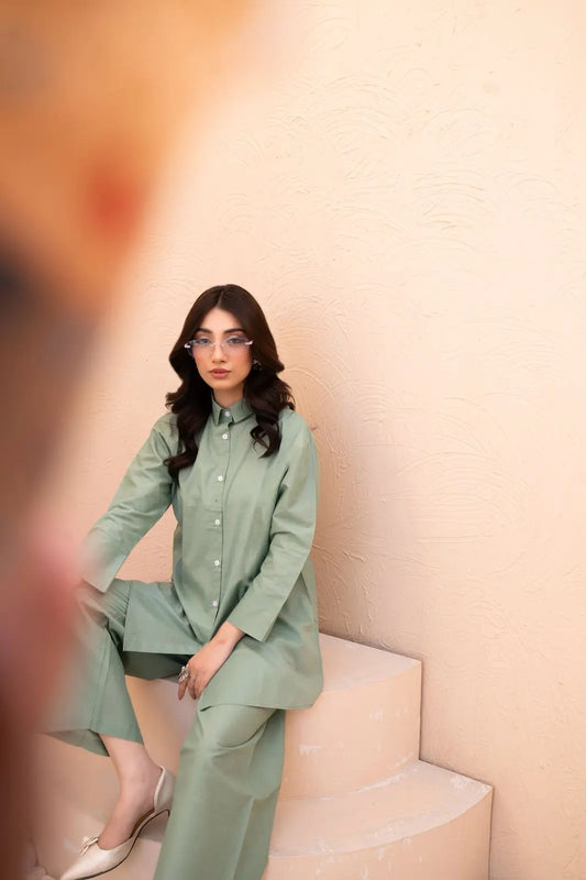 Elegant Sage Green Co-Ord Set – Women’s Loose Fit Top & Trouser ziab